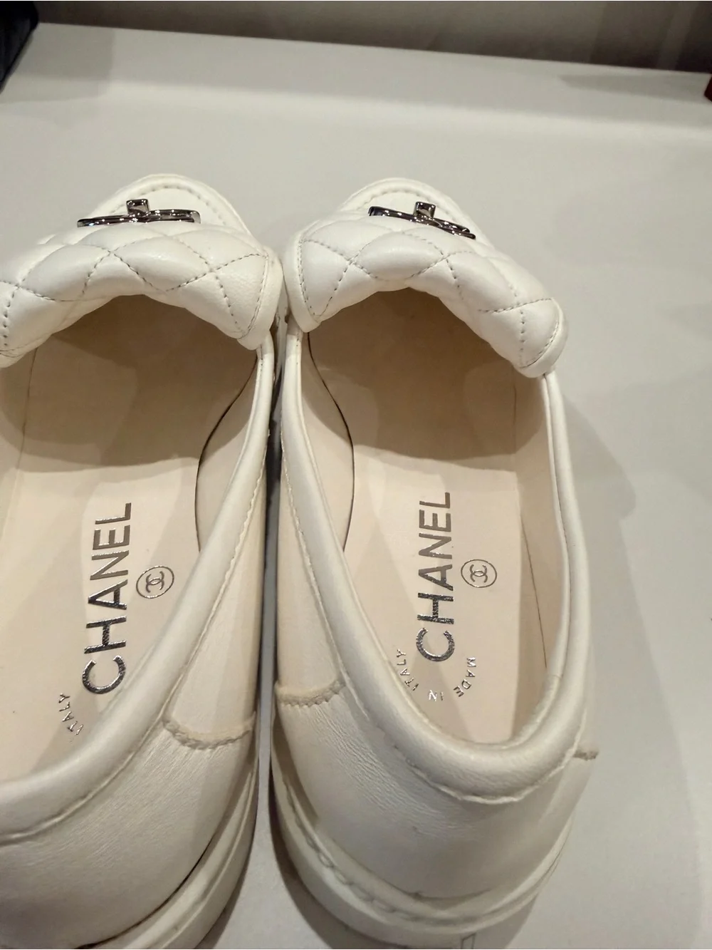 CHANEL White turnlock Leather Loafers 38